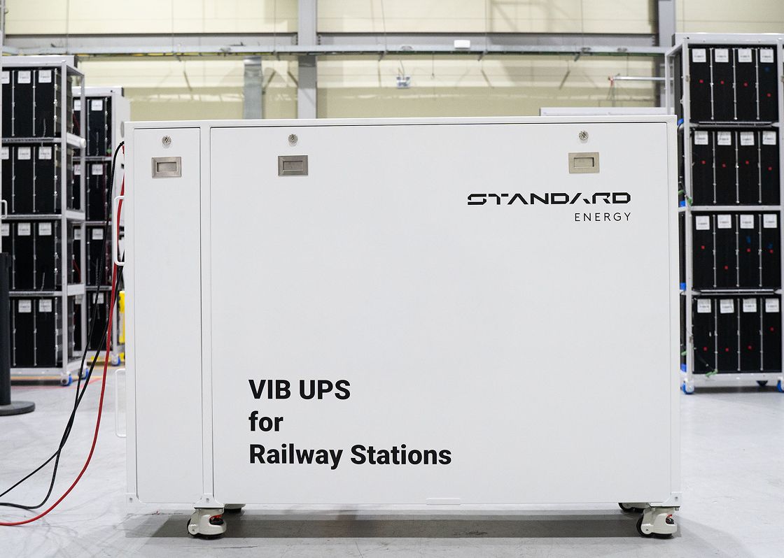 An installation case of ESS with UPS inverter.